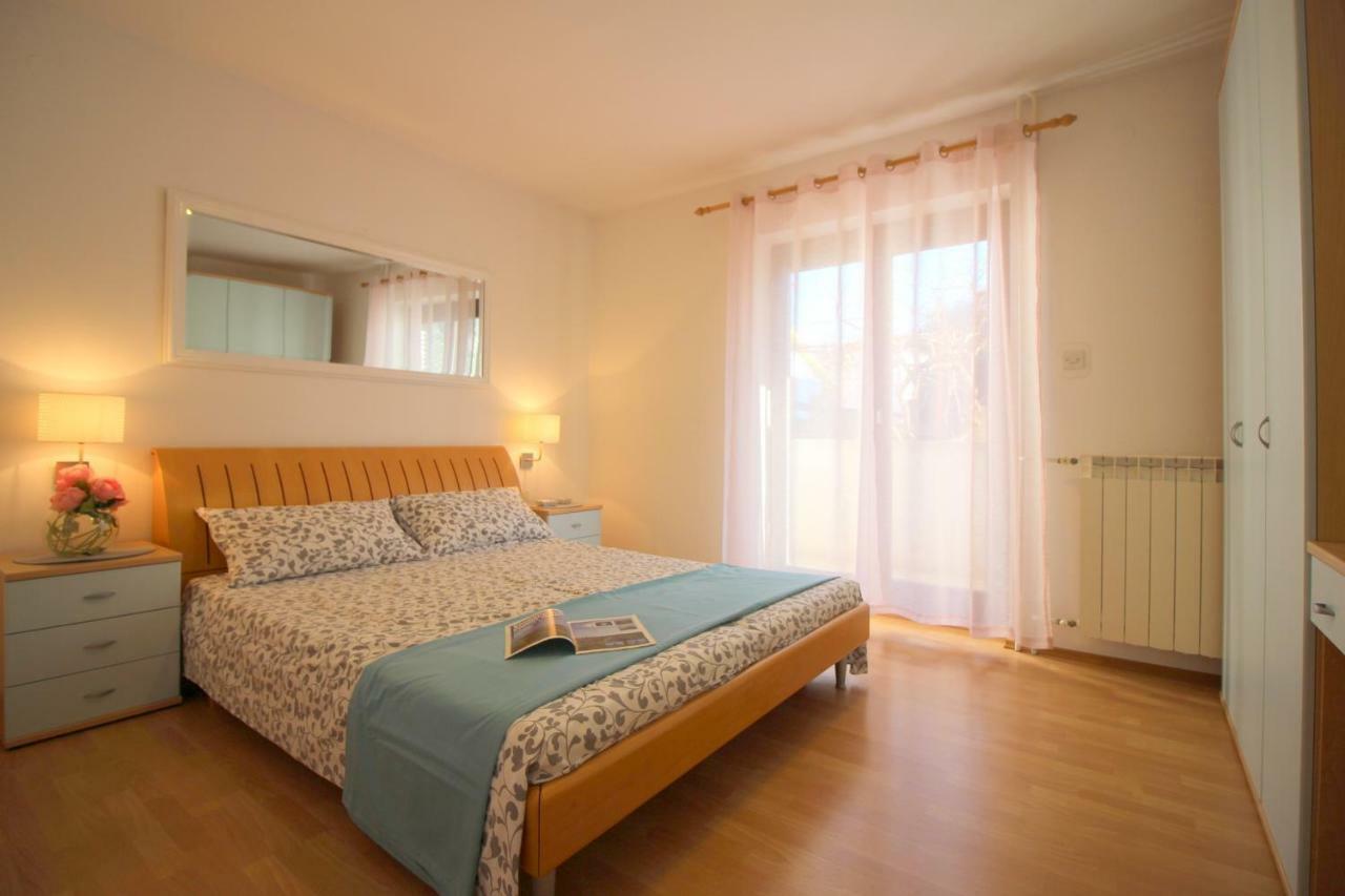 Apartments Sabina โปเรช ภายนอก รูปภาพ